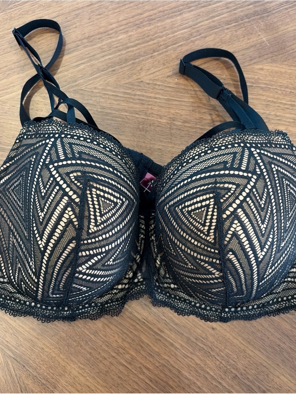 42D ADORE ME Womens Lace Lined Underwire Full Coverage Back Closure NEW WITH TAG